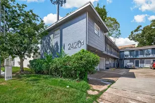 2420 McDuffie St, Houston, TX 77019 - Photo 4