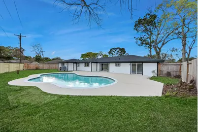1418 San Sebastian Lane, Nassau Bay, TX 77058 - Photo 18