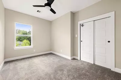 5854 Southville Street, Houston, TX 77033 - Photo 28