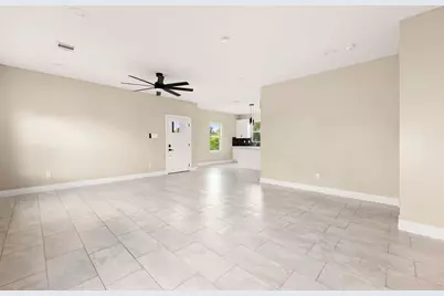 5854 Southville Street, Houston, TX 77033 - Photo 12