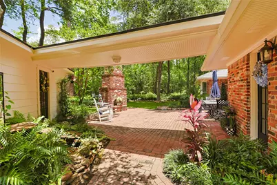 621 Augusta Park, Conroe, TX 77302 - Photo 2