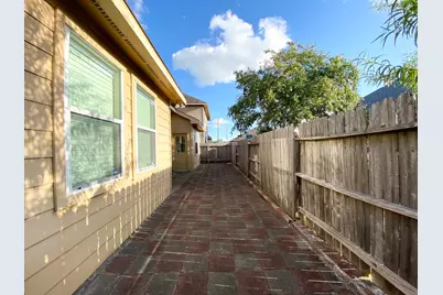 8922 Cedar Mound Lane, Houston, TX 77083 - Photo 20