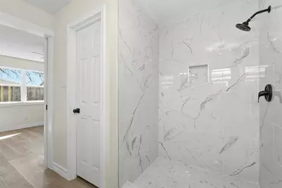 8630 Winewood Drive, Houston, TX 77044 - Photo 28