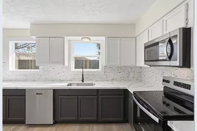 8630 Winewood Drive, Houston, TX 77044 - Photo 18
