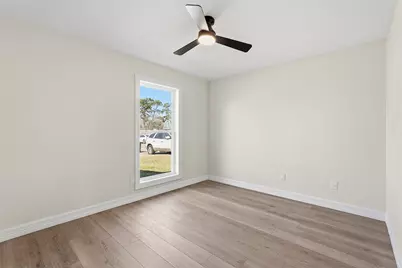8630 Winewood Drive, Houston, TX 77044 - Photo 22