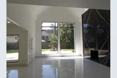 5623 Theall Road, Houston, TX 77066 - Photo 4