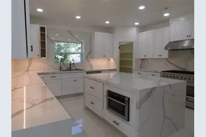 5623 Theall Road, Houston, TX 77066 - Photo 6