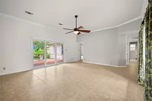 315 E Fannin St, La Grange, TX 78945 - Photo 6