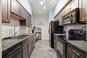 2700 Revere St, Houston, TX 77098 - Photo 8