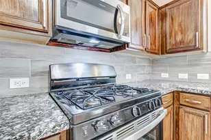 10822 Cane Grove Ln, Houston, TX 77075 - Photo 22