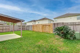 10822 Cane Grove Ln, Houston, TX 77075 - Photo 44