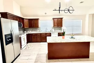 10823 Coral Garden Ln, Houston, TX 77075 - Photo 12