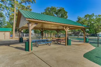 402 Susan Lane, Conroe, TX 77385 - Photo 48