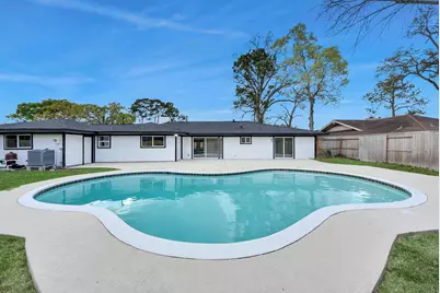 1418 San Sebastian Lane, Nassau Bay, TX 77058 - Photo 2