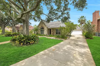 15846 Signal Creek Drive, Houston, TX 77095 - Photo 2