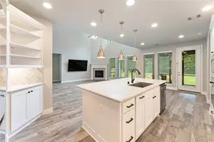 225 Bronze View Dr, Montgomery, TX 77316 - Photo 16