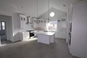 504 Cane Xing Lk Dr, Sealy, TX 77474 - Photo 2