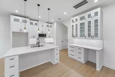 6126 Endeavor Heights Street, Houston, TX 77091 - Photo 8