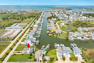 3635 Cove Ln, Galveston, TX 77554 - Photo 10