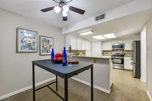 9360 Briar Forest Dr, Houston, TX 77063 - Photo 24