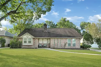 5343 Royal Parkway, Friendswood, TX 77546 - Photo 2