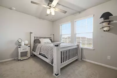 15002 Gulfstream Park Avenue, Mont Belvieu, TX 77523 - Photo 18
