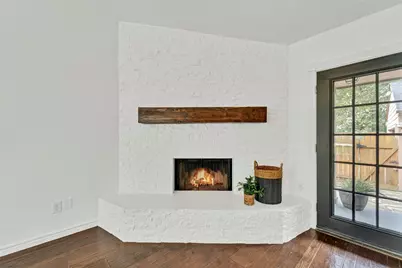 17 E Wandering Oak Drive, The Woodlands, TX 77381 - Photo 24