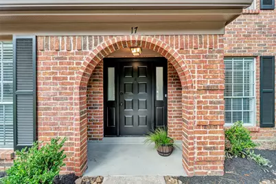 17 E Wandering Oak Drive, The Woodlands, TX 77381 - Photo 6