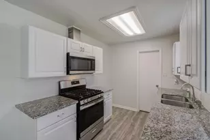 15611 La Casa Ln, Houston, TX 77062 - Photo 16