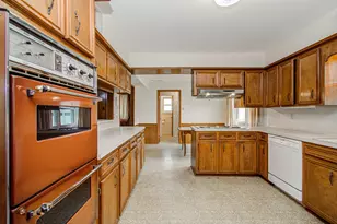 15413 Chichester Ln, Jersey Village, TX 77040 - Photo 12