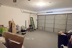 8703 April Arbor Ct, Houston, TX 77031 - Photo 6