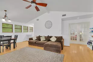 155 Goldenrod, Livingston, TX 77351 - Photo 6