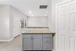 9610 Buffum St, Houston, TX 77051 - Photo 8