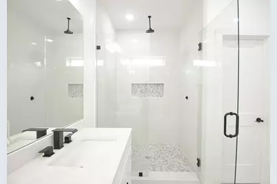 9312 Waller Street, Houston, TX 77012 - Photo 20