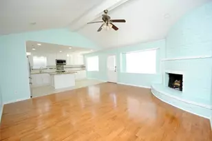11511 Creekhurst Dr, Houston, TX 77099 - Photo 4