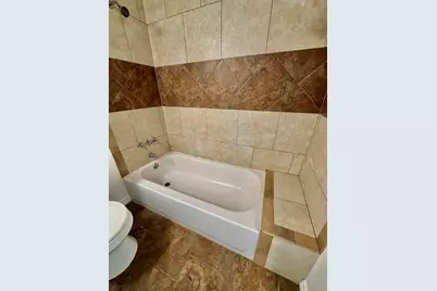 502 N Oak Street, Texas City, TX 77591 - Photo 8