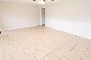 502 N Oak St, Texas City, TX 77591 - Photo 6