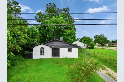 502 N Oak Street, Texas City, TX 77591 - Photo 2