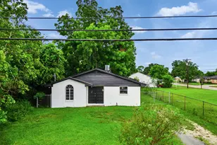 502 N Oak St, Texas City, TX 77591 - Photo 2