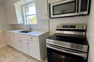502 N Oak St, Texas City, TX 77591 - Photo 12