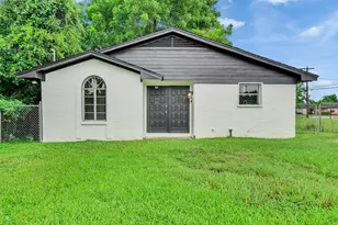 502 N Oak St, Texas City, TX 77591 - Photo 1