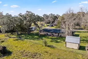 904 Avenue C, Sweeny, TX 77480 - Photo 6