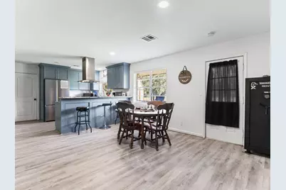904 Avenue C, Sweeny, TX 77480 - Photo 10