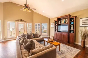 773 Bolivar Dunes Blvd, Gilchrist, TX 77617 - Photo 10