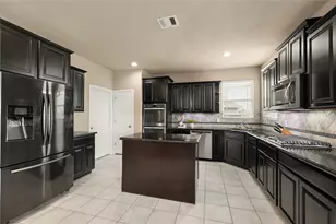 14407 Meadowlands Dr, Mont Belvieu, TX 77523 - Photo 14