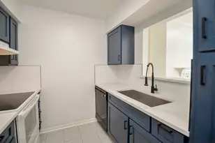 2333 Bering Dr, Houston, TX 77057 - Photo 10