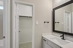 6112 Golden Plover Ln, Pearland, TX 77584 - Photo 4