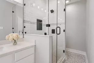 810 Plum Hollow Dr, College Station, TX 77845 - Photo 12