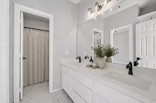810 Plum Hollow Dr, College Station, TX 77845 - Photo 14