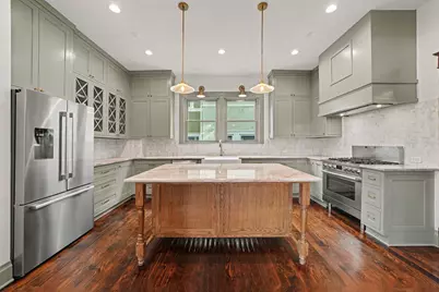 404 Avondale Street, Houston, TX 77006 - Photo 10